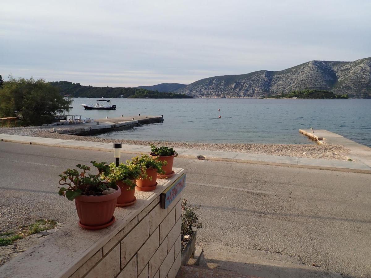 Katja Beach Apartment ราชิตเช ภายนอก รูปภาพ